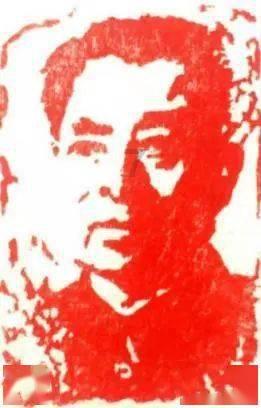 浪浪全身被洒柏油连医生都束手无策，他们不放弃决定自己动手洗