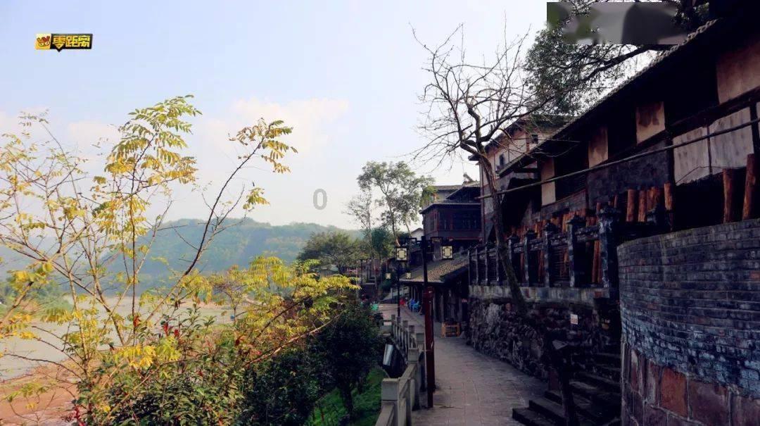 郭威听从赵匡胤建议，耀兵河中，围而不攻，与李守贞打起持久战